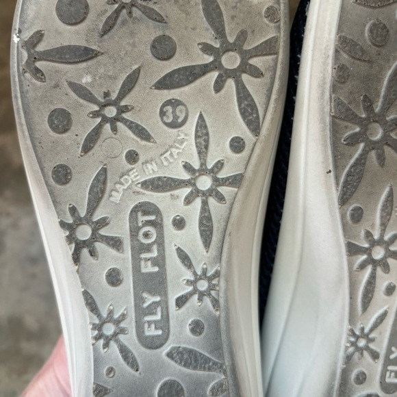 Fly Flot Slip On Sandals Size 8 - Picture 12 of 13